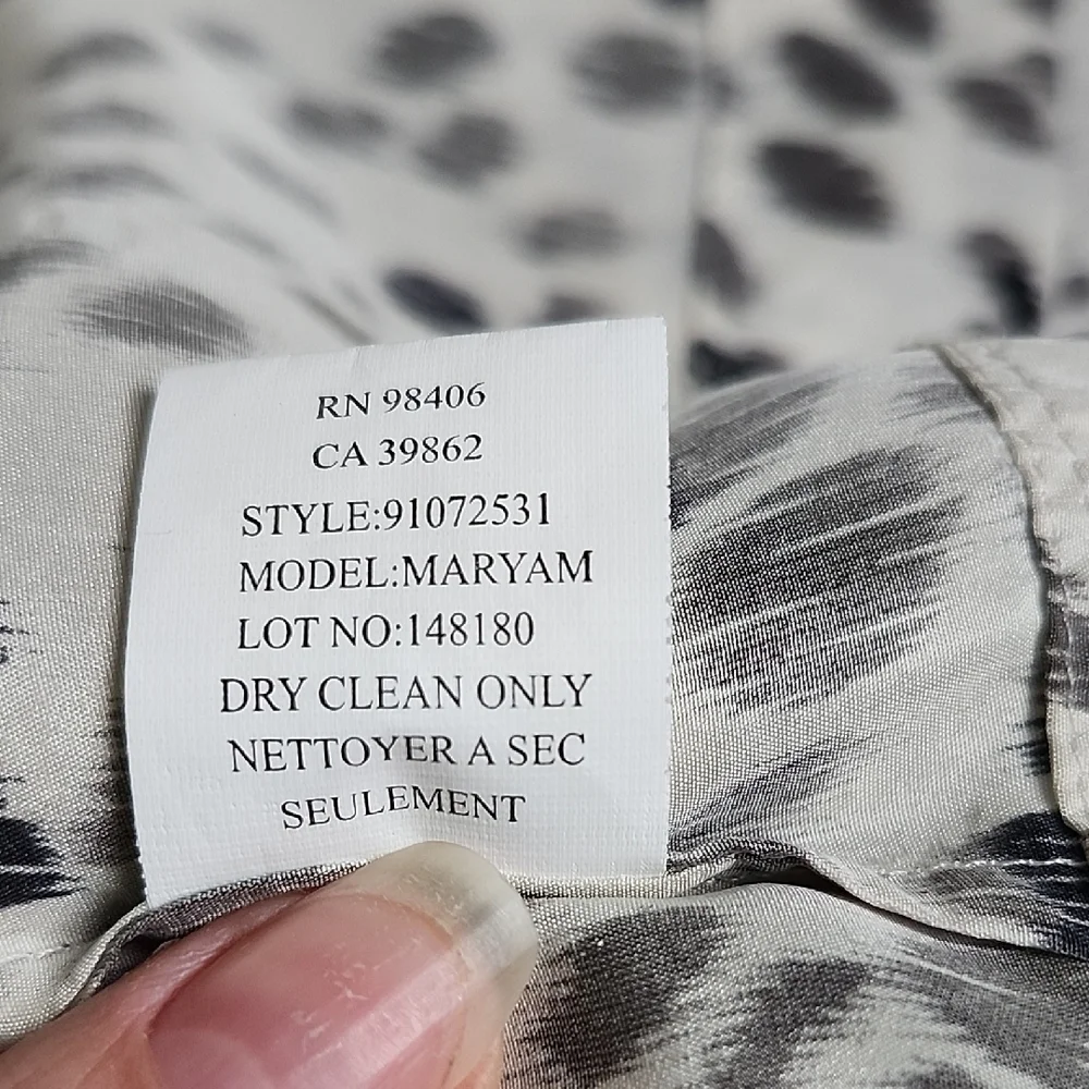 THEORY Maryam 100% silk leopard print buttery soft tank top - Picture 9 of 11